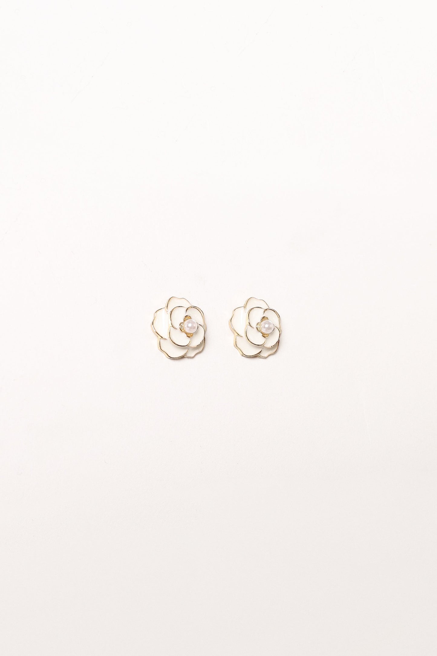 Reina Flower Earrings - Gold White