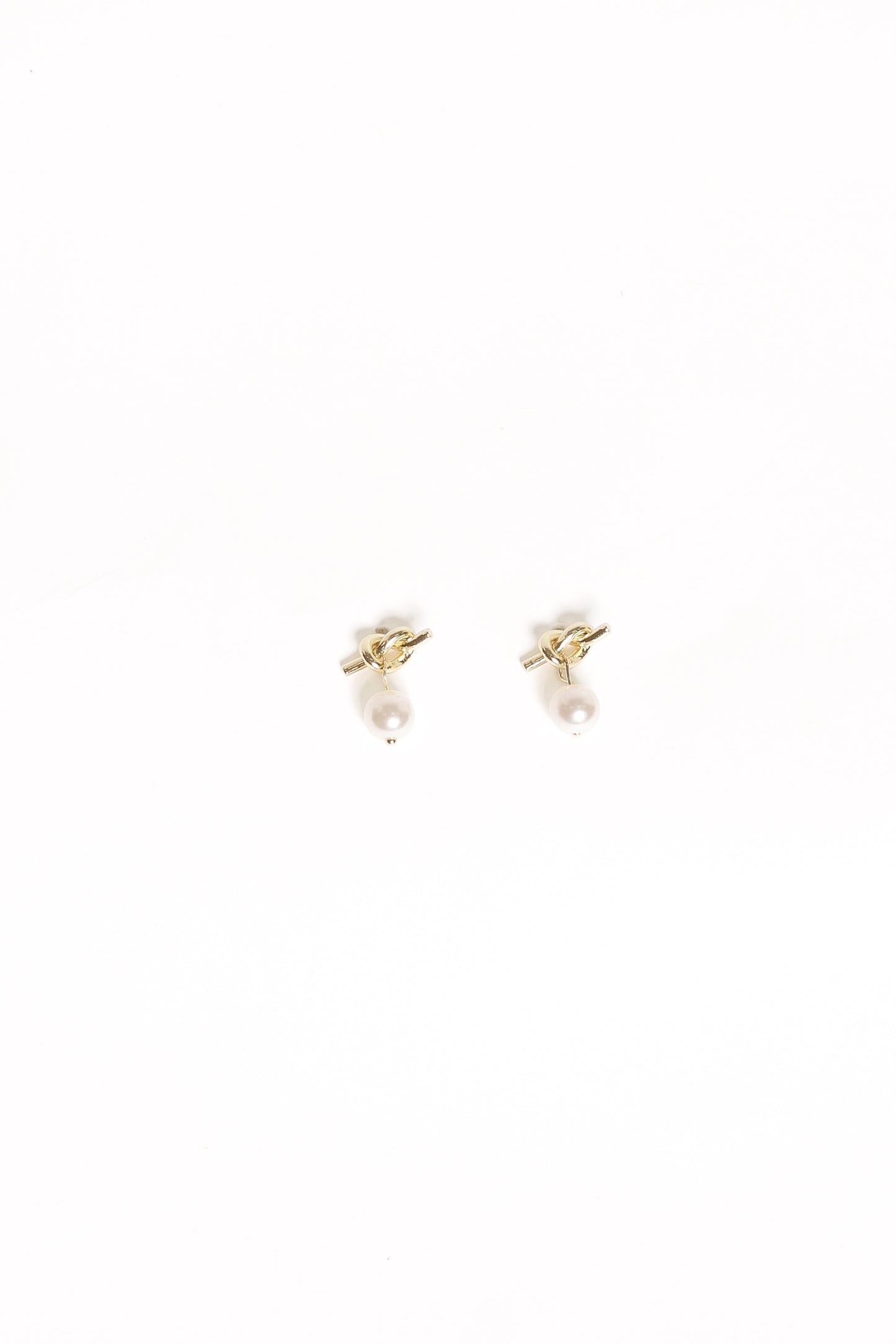 Valentina Knot Earrings - Gold/Pearl