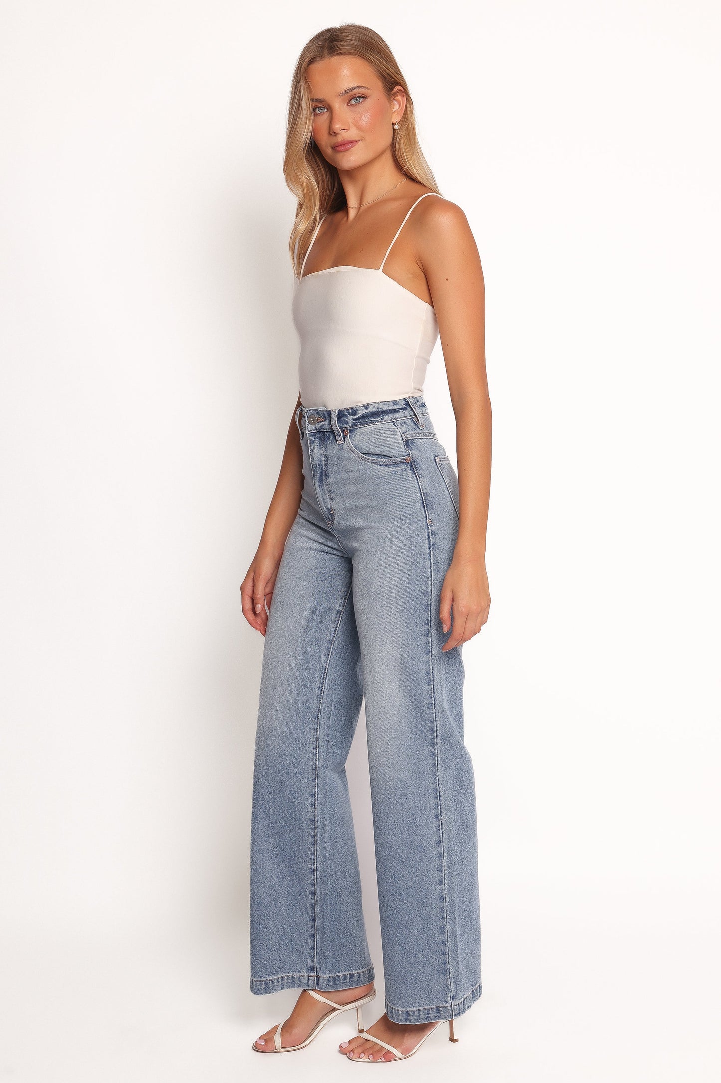 Abrand 94 High Wide Jeans - Liv