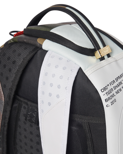 SPLIT WEIRD BACKPACK (DLXV)