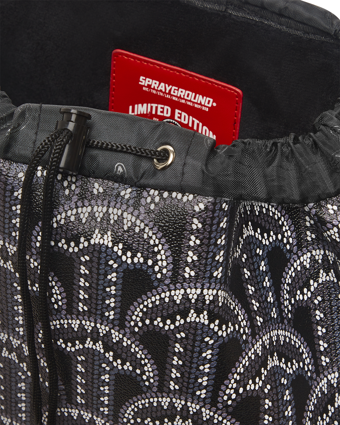 ILLUCHAINS HILLS BACKPACK