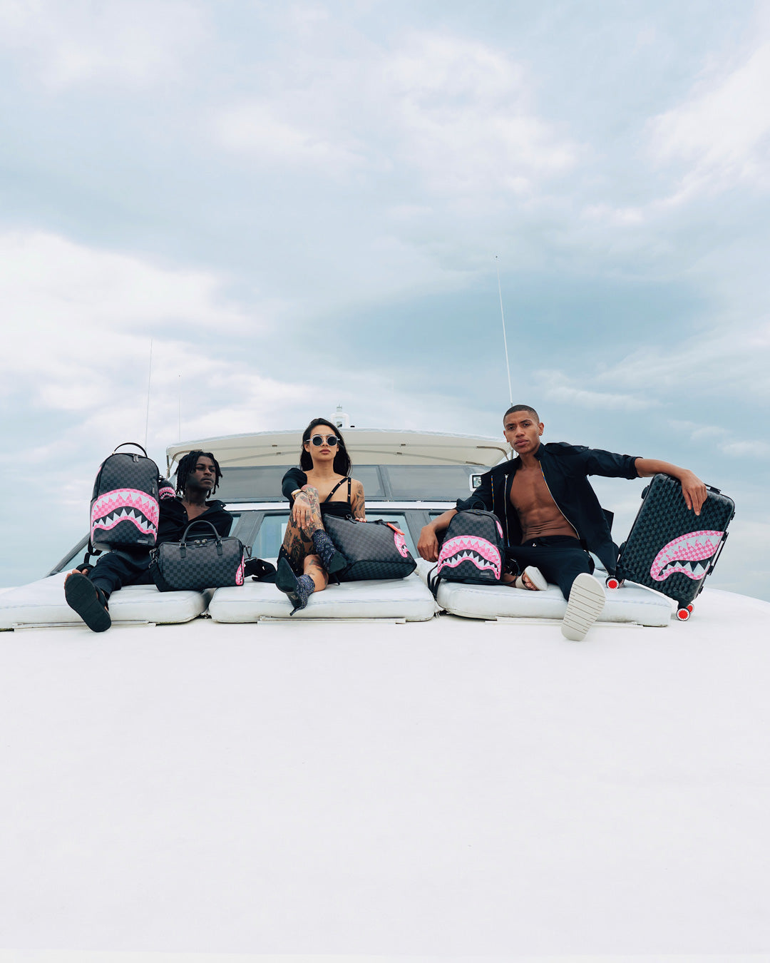 SHARKS IN CANDY BACKPACK (DLXV)