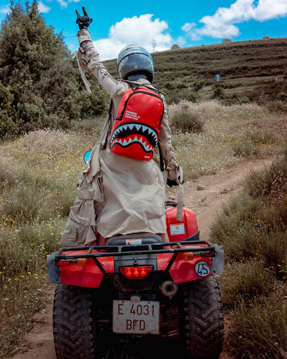 SHARK CENTRAL (RED) (DLXV)