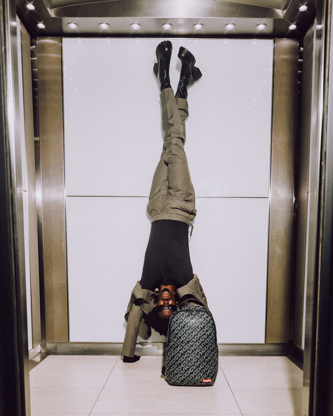 MAGNETIC PULSE BACKPACK (DLXV)