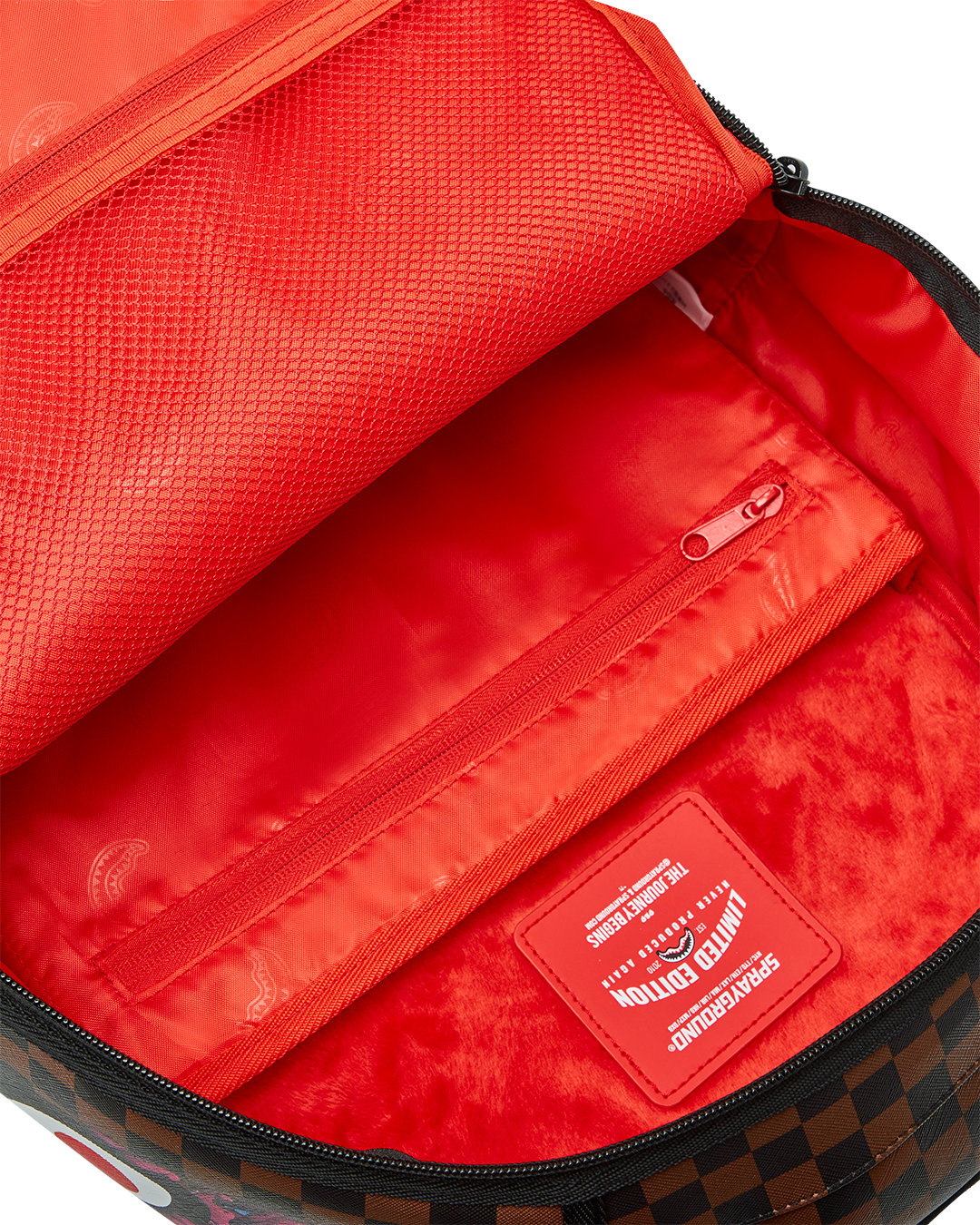 SHARKS IN PARIS CHARACTERS SNEAKIN BACKPACK (DLXV)