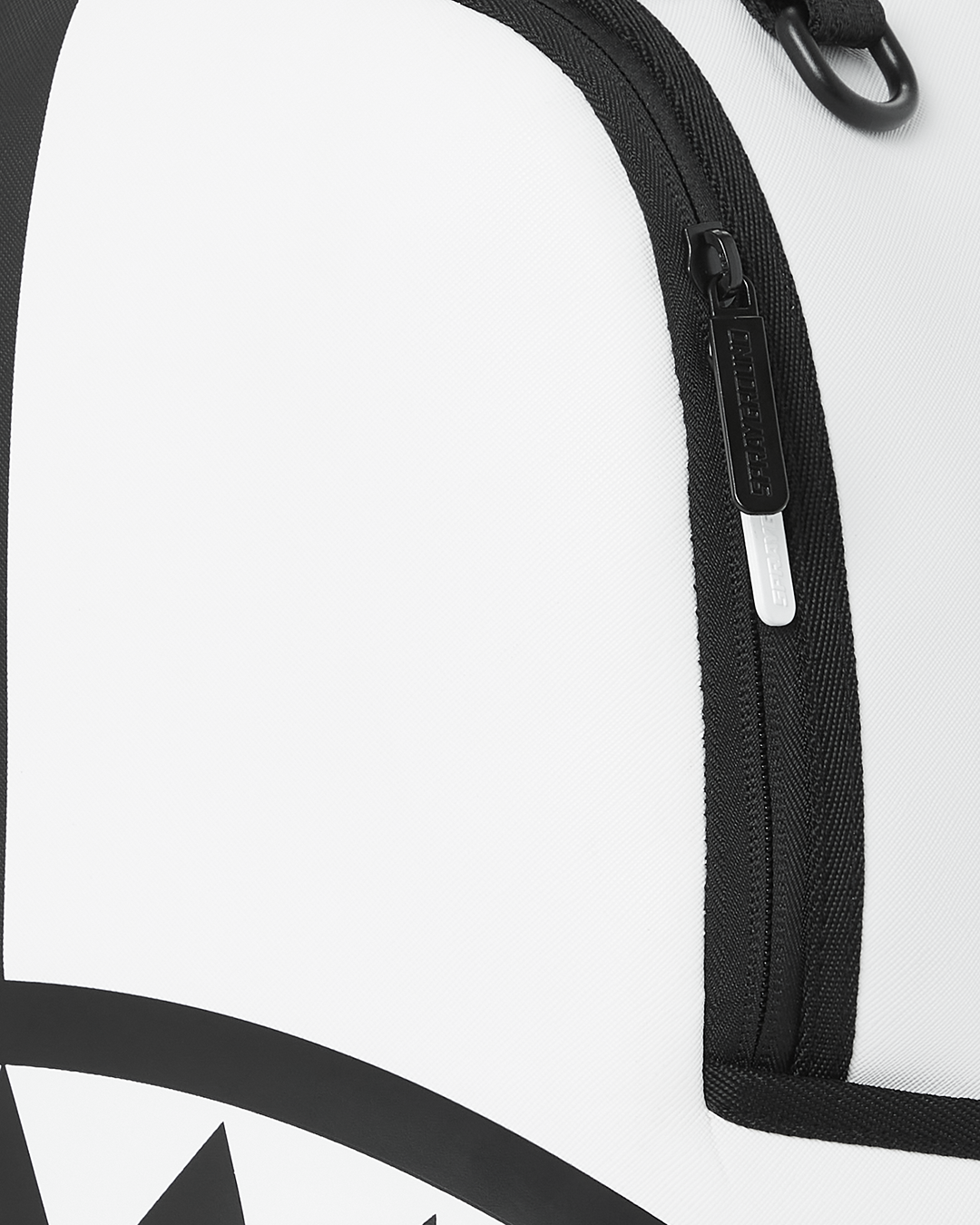 SHARK CENTRAL SPLIT BACKPACK BLK/WHT (DLXV)
