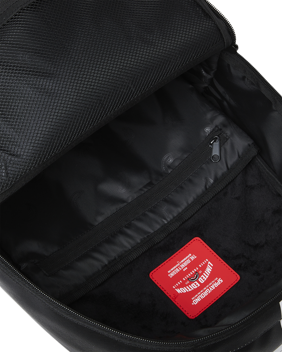 SHARK CENTRAL REFLEX DLXSV BACKPACK