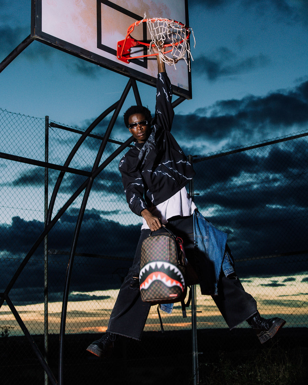 SHARKS IN PARIS BLUR EFFECT BACKPACK