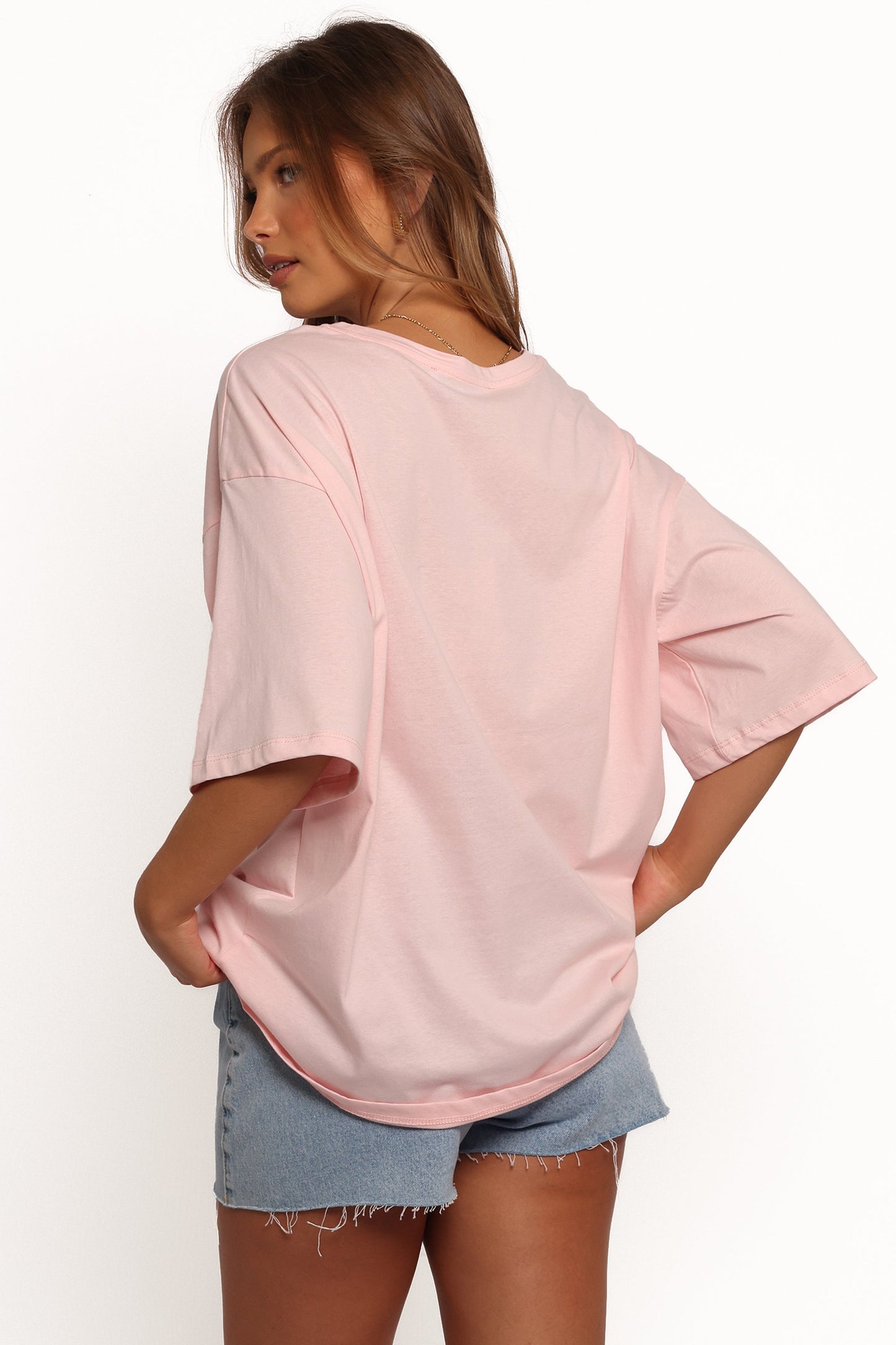 Loa Graphic Tee - Pink/Red