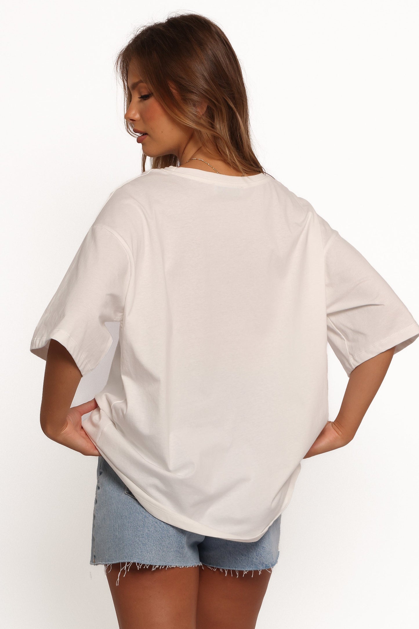 Loa Graphic Tee - White