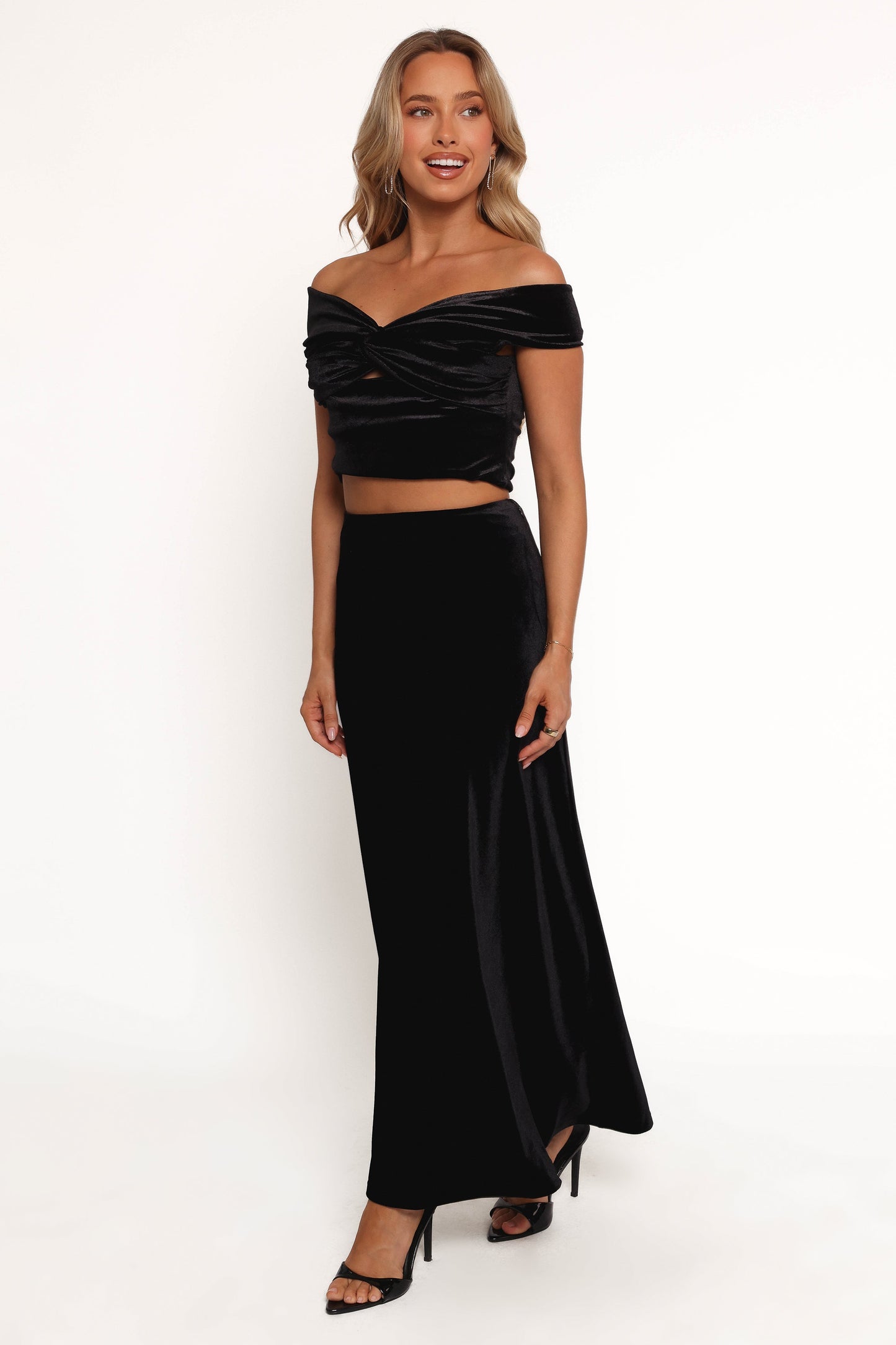 Suri Velvet Maxi Skirt - Black
