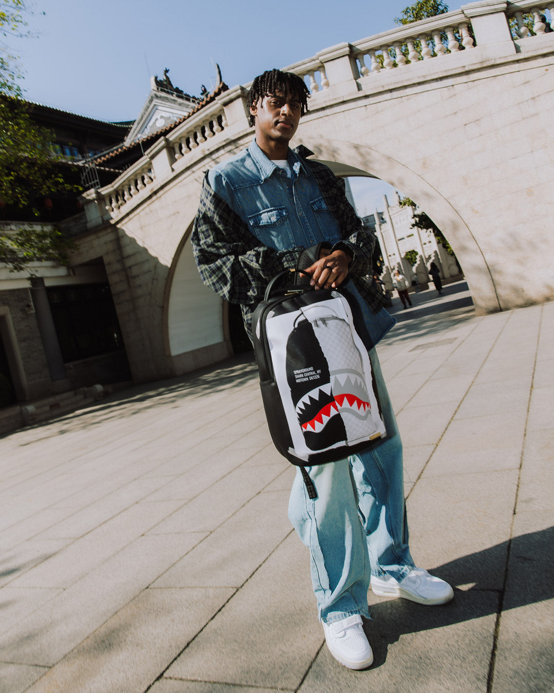 BAG ON BAG OPTICAL ILLUSION SHARKS IN PARIS BACKPACK