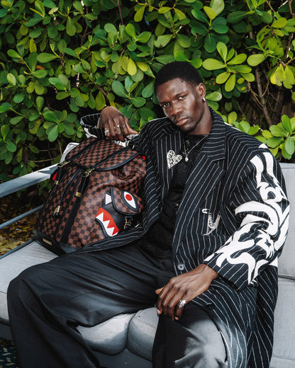 SAWTOOTH SHARKS IN PARIS MONTE CARLO