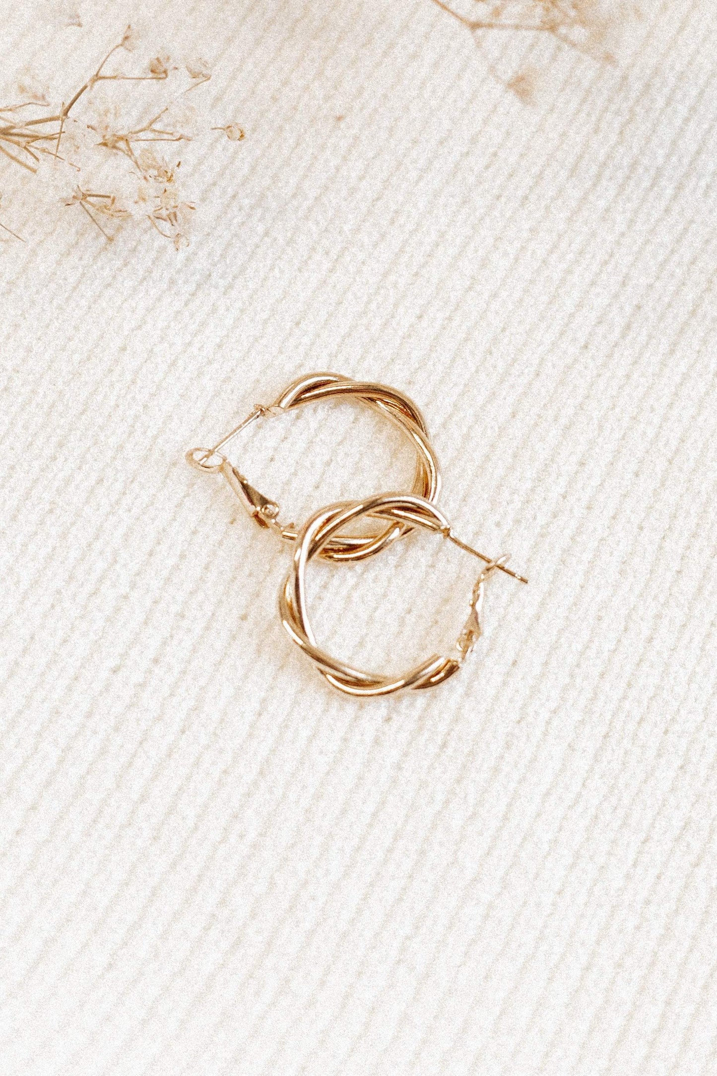 Armina Earrings - Gold