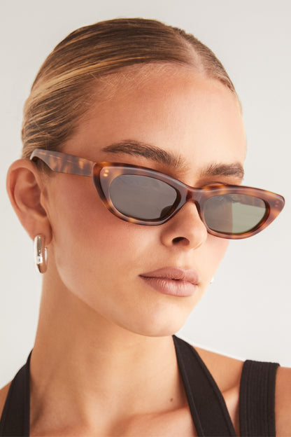 The Caroline - Hazel Tort