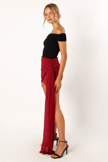 Night Lover Mini Skirt - Merlot