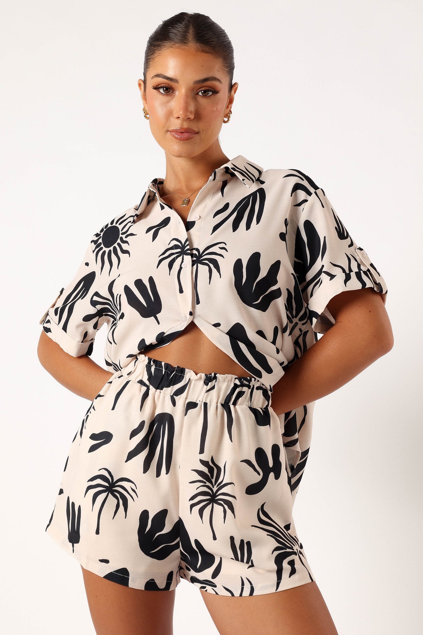 Sawyer Short - Beige Black